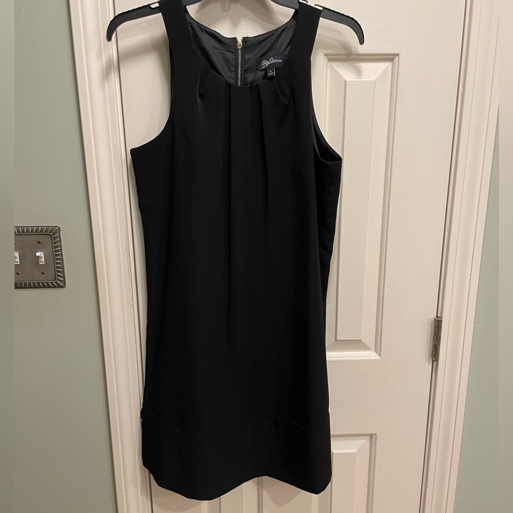 Oleg Cassini size 6 LBD sleeveless black cocktail dress gold zipper back a-line